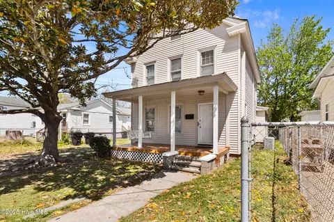 408 Walnut St, Elizabeth City, NC 27909