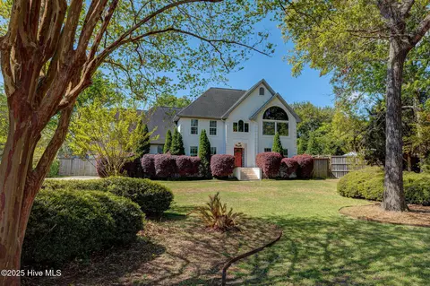 104 Inlet Dr, Wilmington, NC 28411
