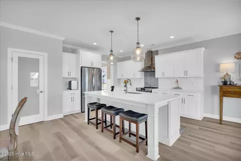 Kitchen - 201 E Barred Owl Dr, Hampstead, NC 28443 photo 2 of 7