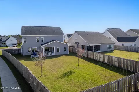 Exterior - 201 E Barred Owl Dr, Hampstead, NC 28443 photo 11 of 15