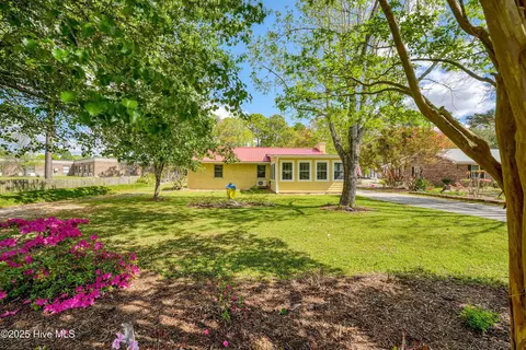 626 N Fodale Ave, Southport, NC 28461