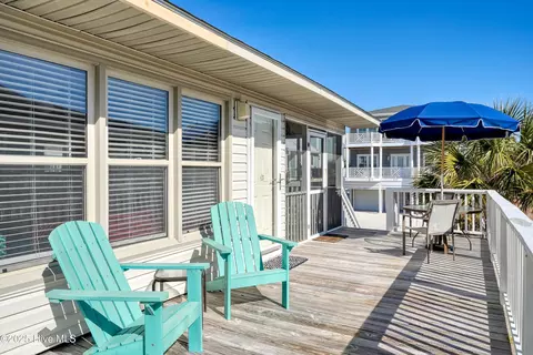 Exterior - 426 SW 3rd St, Sunset Beach, NC 28468 photo 1 of 4