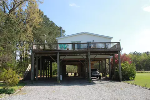 383 Old Beach House Rd, Columbia, NC 27925