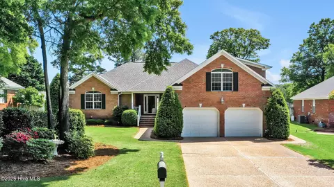 704 Sea Castle Ct, Wilmington, NC 28412