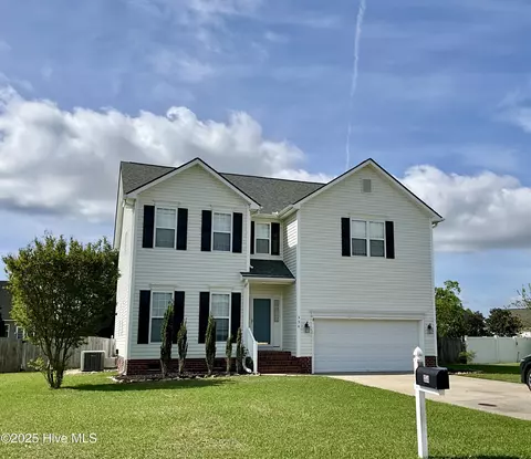 354 Barrel Dr, Winterville, NC 28590