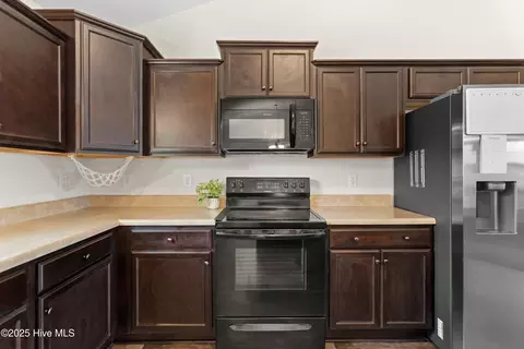 Kitchen - 210 Tappi Ter, Hubert, NC 28539 photo 3 of 3