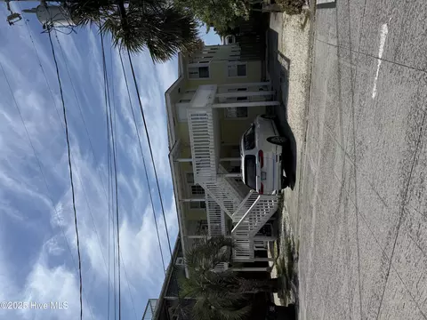 8 Heron St, Wrightsville Beach, NC 28480