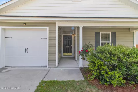 2218 Brookstone Dr, Bolivia, NC 28422