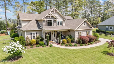 573 Herons Brook Dr, Whispering Pines, NC 28327