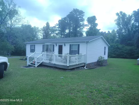 2051 Burgaw Hwy, Jacksonville, NC 28540