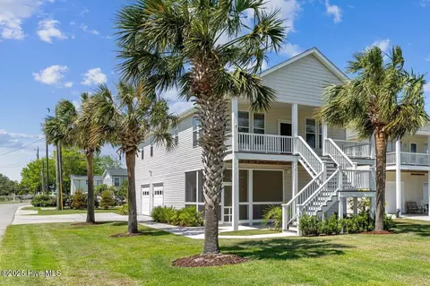 708 S Third St, Carolina Beach, NC 28428