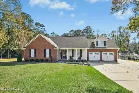 460 Mann Rd, Coats, NC 27521
