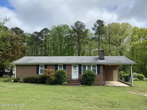 7530 Leonard Rd, Kenly, NC 27542