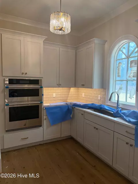Kitchen - 7 Ridgeland St, Pinehurst, NC 28374 photo 3 of 4