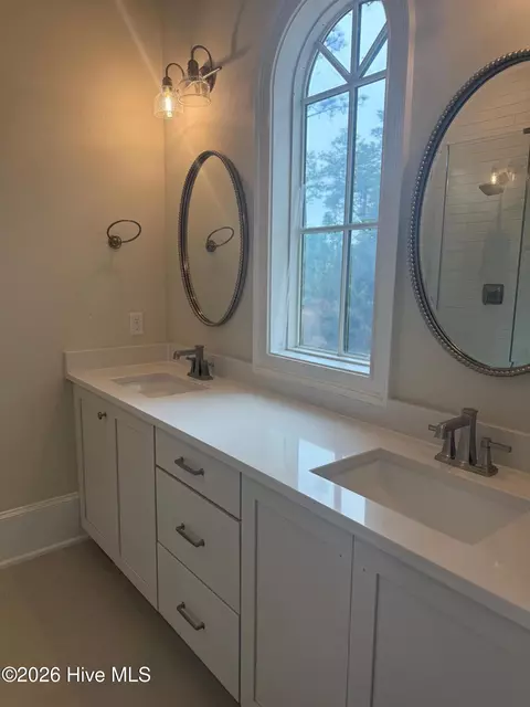 Bath - 7 Ridgeland St, Pinehurst, NC 28374 photo 4 of 8