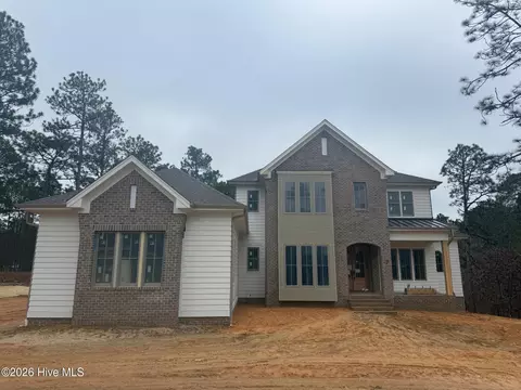 Exterior - 7 Ridgeland St, Pinehurst, NC 28374 photo 1 of 3