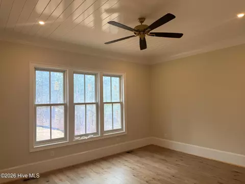 Living - 7 Ridgeland St, Pinehurst, NC 28374 photo 3 of 3