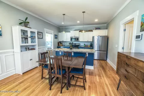 Dining - 1515 Hooper St, Wilmington, NC 28401 photo 3 of 4