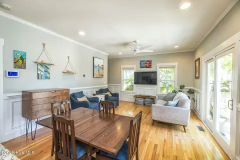 Dining - 1515 Hooper St, Wilmington, NC 28401 photo 1 of 4