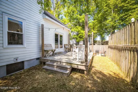 Exterior - 1515 Hooper St, Wilmington, NC 28401 photo 13 of 14