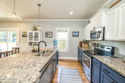 Kitchen - 1515 Hooper St, Wilmington, NC 28401 photo 5 of 9
