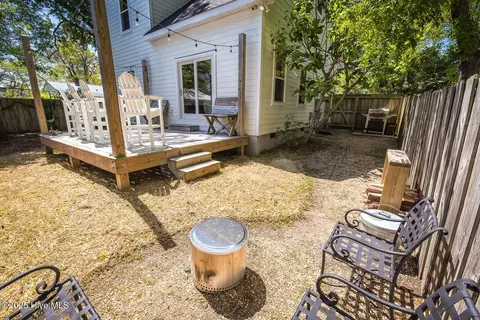 Exterior - 1515 Hooper St, Wilmington, NC 28401 photo 11 of 14