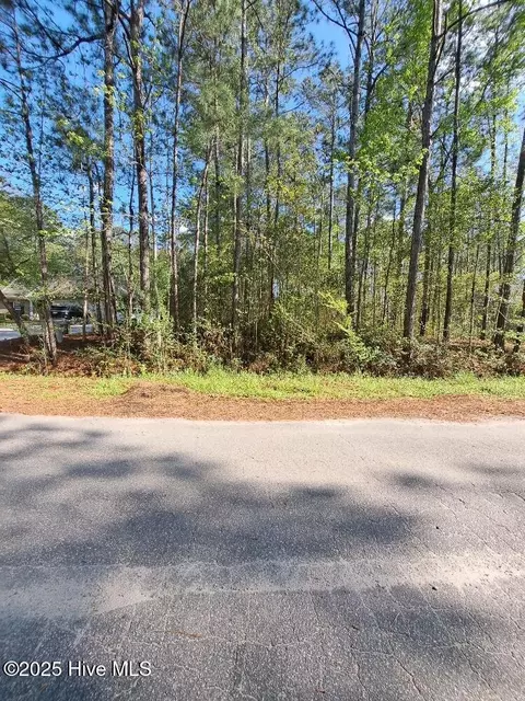 82 NE Drive Dr NW, Carolina Shores, NC 28467