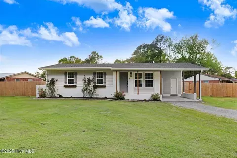22 Jasper Rd, Midway Park, NC 28544