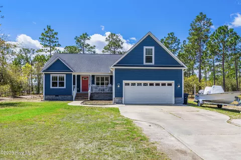 460 Virginia St, Southport, NC 28461