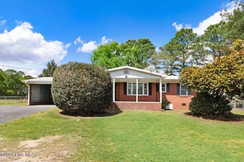 820 Old Grantham Rd, Goldsboro, NC 27530
