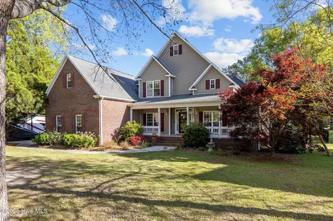 635 Par Dr, Jacksonville, NC 28540