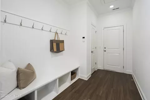Entry Way - 208 Bachmans Trl, Hampstead, NC 28443 photo 5 of 5