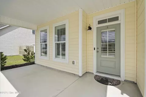 Exterior - 208 Bachmans Trl, Hampstead, NC 28443 photo 1 of 6