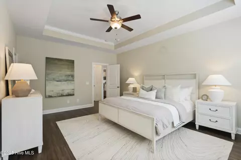 Bedroom - 208 Bachmans Trl, Hampstead, NC 28443 photo 4 of 7