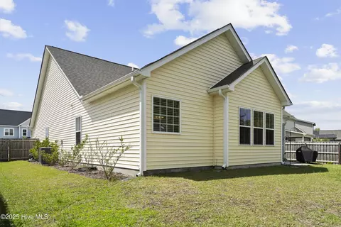 Exterior - 208 Bachmans Trl, Hampstead, NC 28443 photo 6 of 6