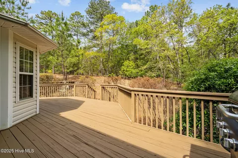 Exterior - 15 Garner Ln, Pinehurst, NC 28374 photo 6 of 13
