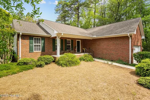 Exterior - 15 Garner Ln, Pinehurst, NC 28374 photo 1 of 13