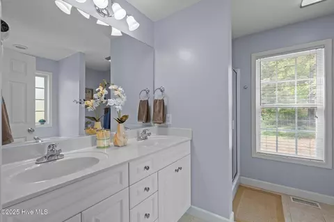 Bath - 15 Garner Ln, Pinehurst, NC 28374 photo 2 of 4