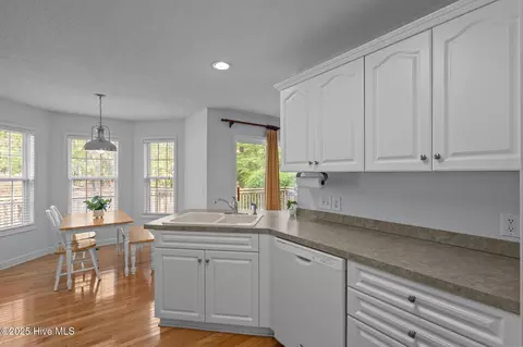 Kitchen - 15 Garner Ln, Pinehurst, NC 28374 photo 4 of 5