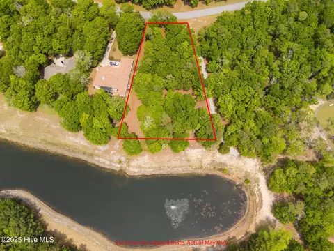 3389 Heron Lake Dr SW, Supply, NC 28462