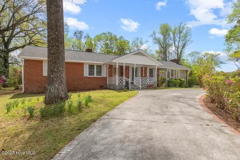 1002 Decatur Rd, Jacksonville, NC 28540