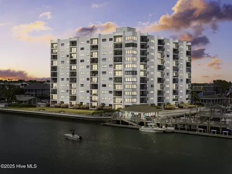 322 Causeway Dr #STE 1001, Wrightsville Beach, NC 28480