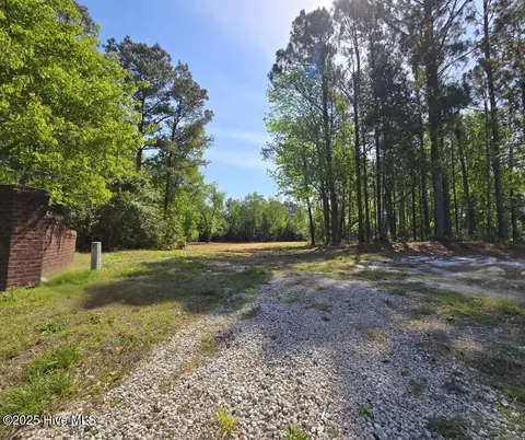 1254 Shenandoah St, Wilmington, NC 28411