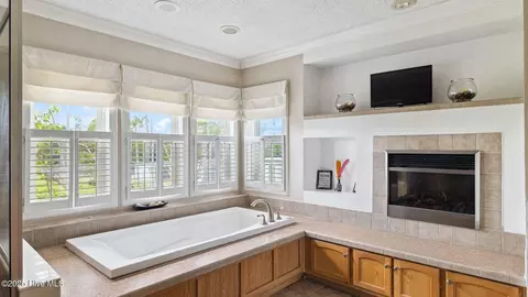 Bath - 4657 Ray Rd, Spring Lake, NC 28390 photo 3 of 4