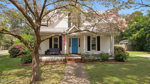 175 W Maine Ave, Southern Pines, NC 28387