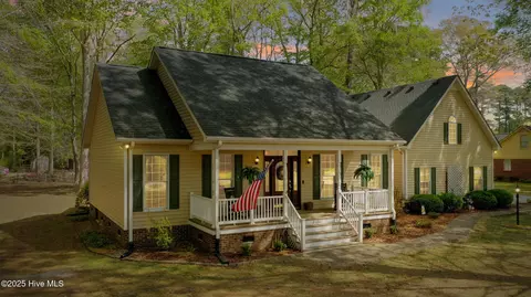 2406 Riddick Rd, Elizabeth City, NC 27909