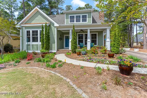 335 Legacy Lakes Way, Aberdeen, NC 28315