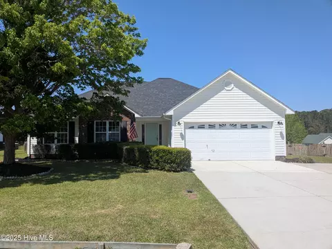 202 Weeping Hollow Ct, Jacksonville, NC 28546