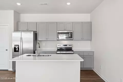 436 Cherokee Rd, Boiling Spring Lakes, NC 28461 photo 7