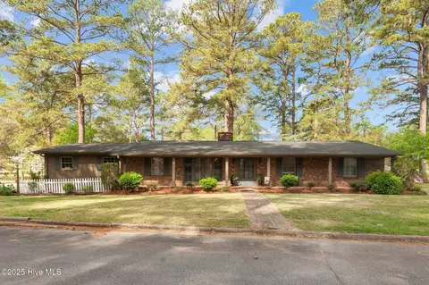 307 Anderson Dr, Robersonville, NC 27871